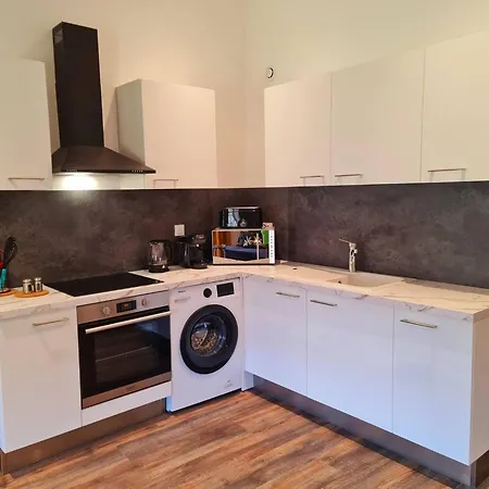 Rep - 4b Apartment Millau